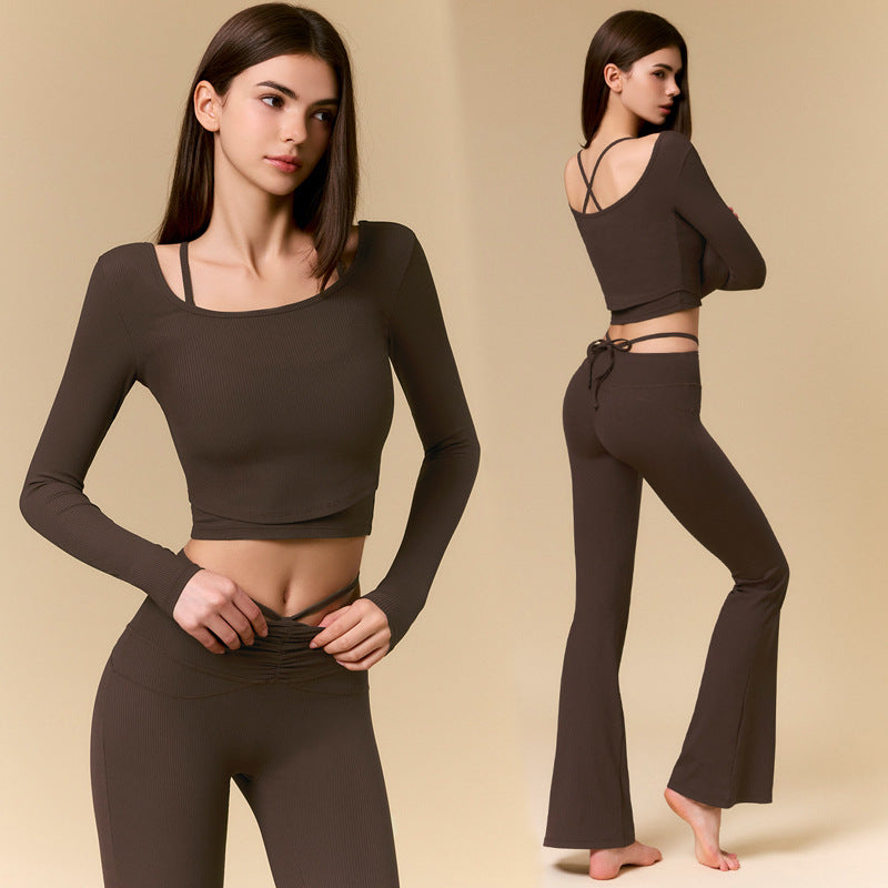 Set Fitness Donna – Crop Top e Pantaloni Svasati – foto 2 di 8