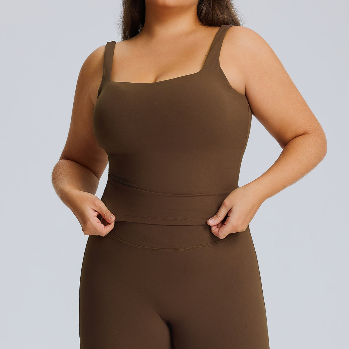 Completo Sportivo Donna – Top e Pantaloni Dritti – Solo canotta – marrone