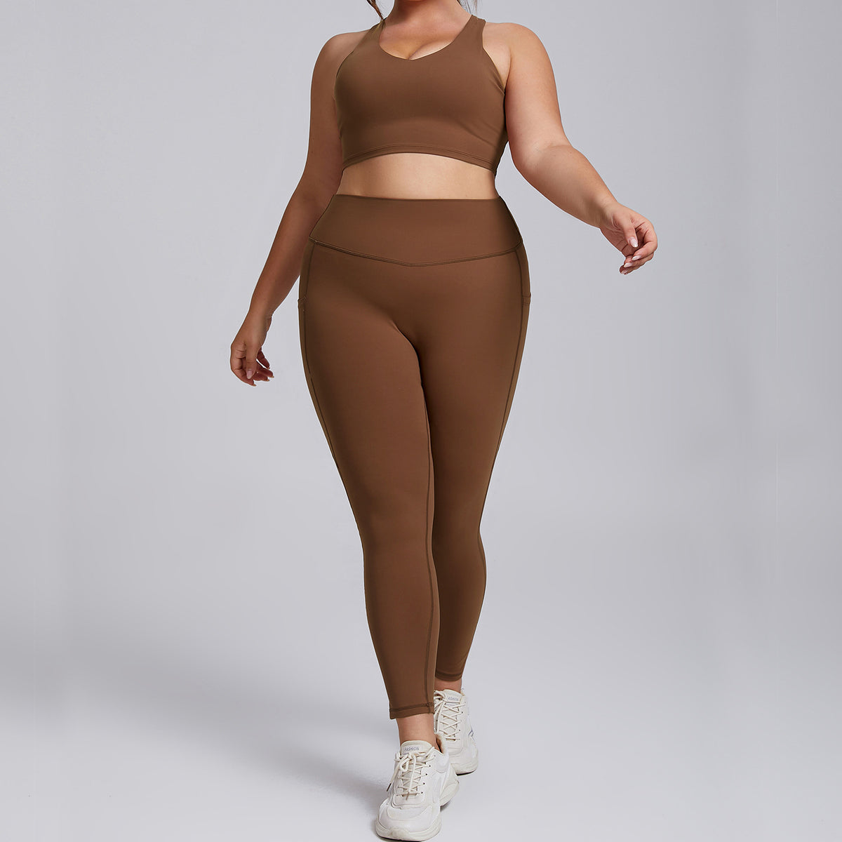 Completo Yoga Donna Due Pezzi – Tessuto Premium – Completo top + pantaloni – moka