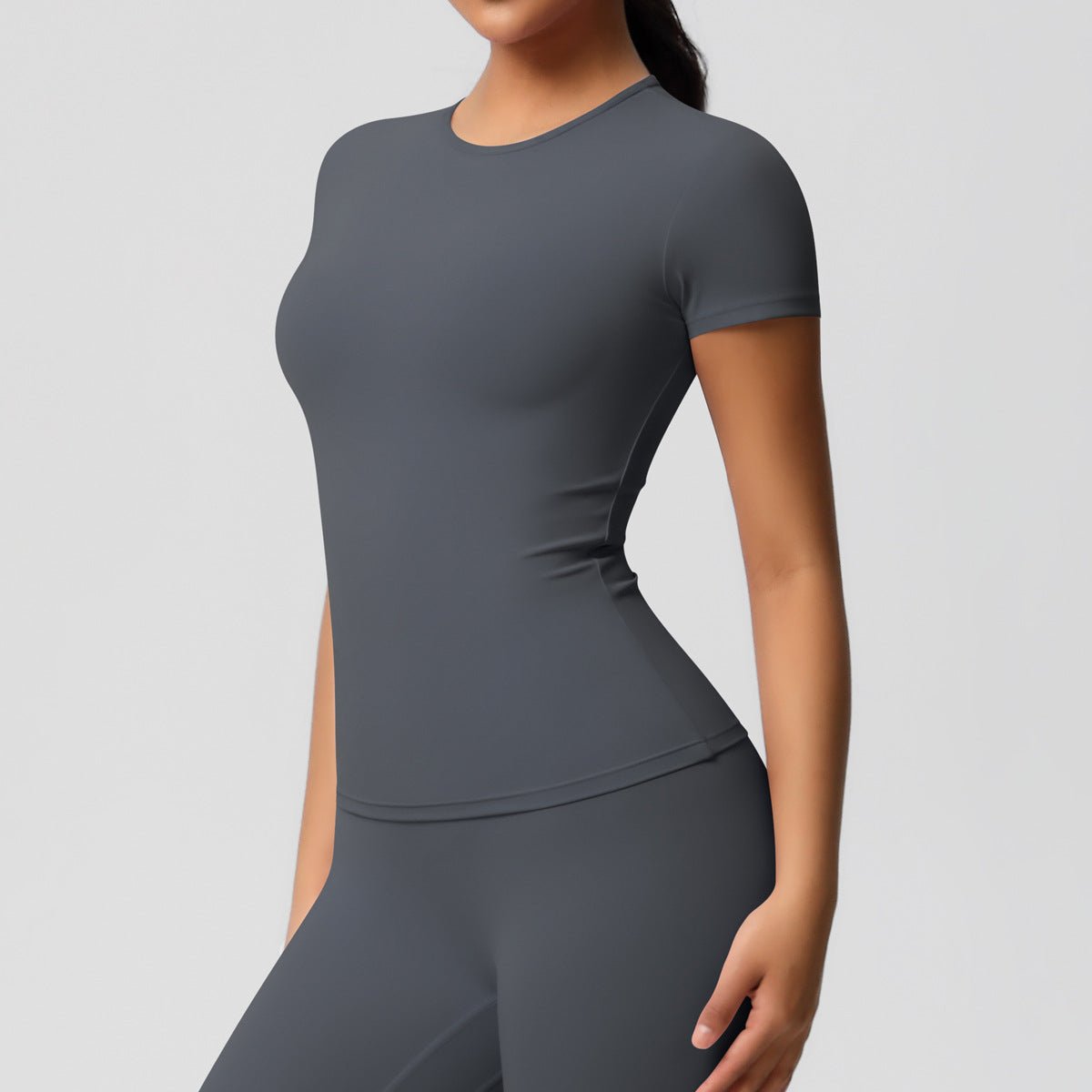 Completo Sportivo Donna – Top Schiena Lavorata e Pantaloni – Maglia manica corta 7103 – grigio grafite
