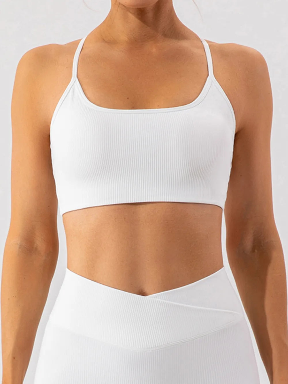 Top Sportivo Donna con Schiena Lavorata – Bianco