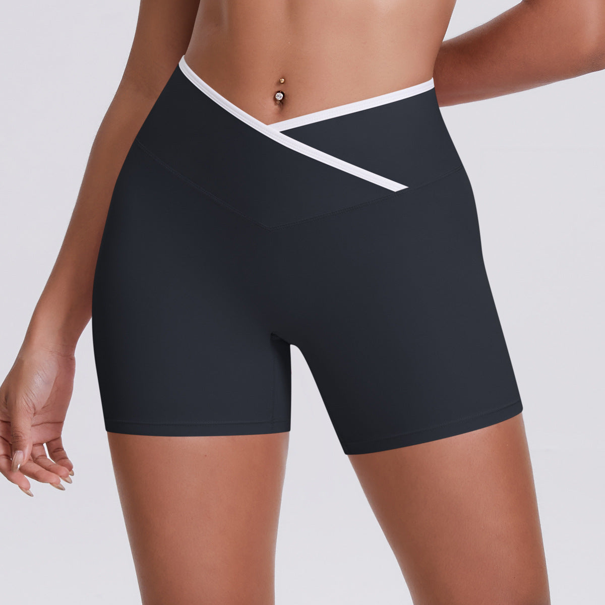 Completo Sportivo Donna – Top Incrociato e Pantaloni a Gamba Larga – Shorts 7117 – nero