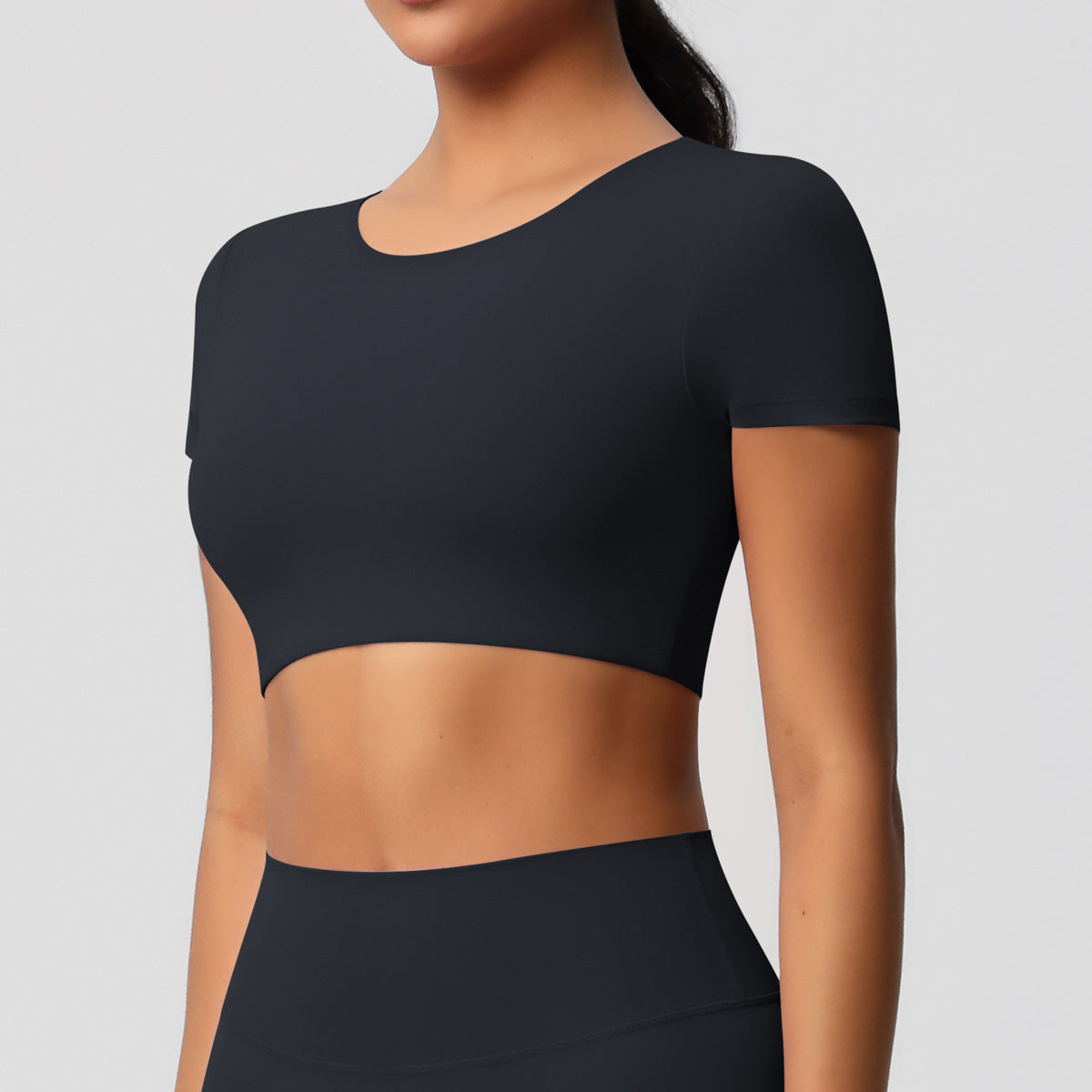 Completo Sportivo Donna – Top Schiena Lavorata e Pantaloni – Maglia manica corta 7105 – nero