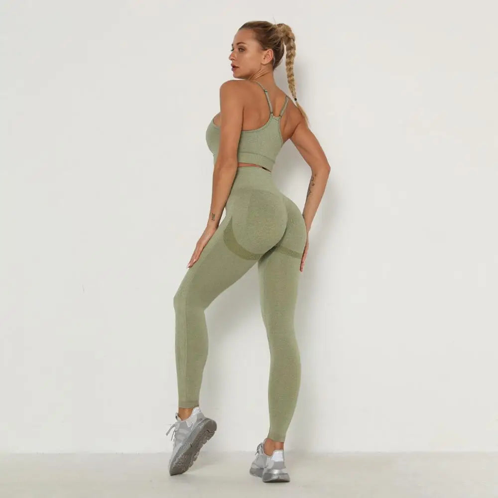 Set Fitness Donna Seamless – Top e Leggings – Verde prato (con top a fascia)